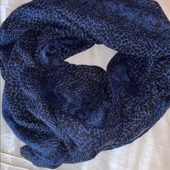 Electric Blue Animal Print Loop Scarf - Picture 2 of 3